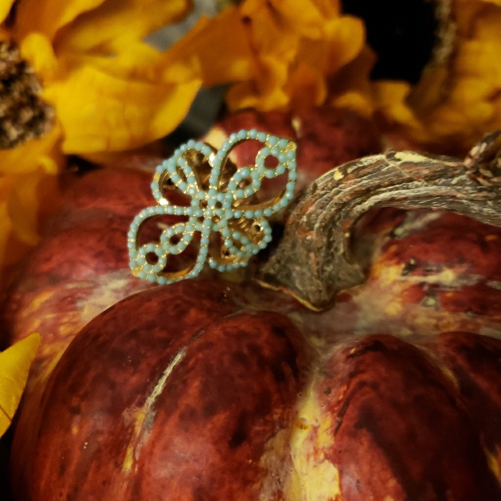 Ring - Picture 2 of 3